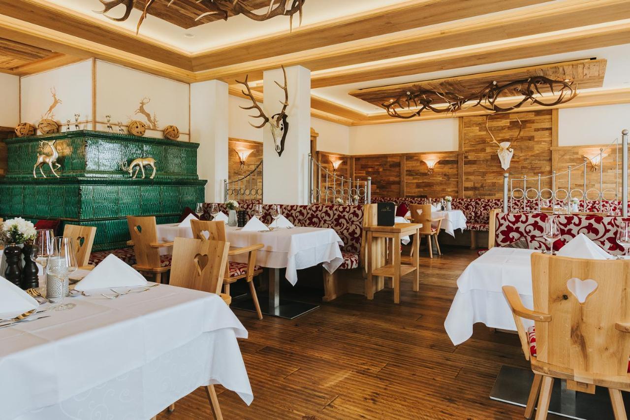 Ortner'S Resort Бад-Фюссинг Экстерьер фото Restaurant in the Hotel Axelmannstein