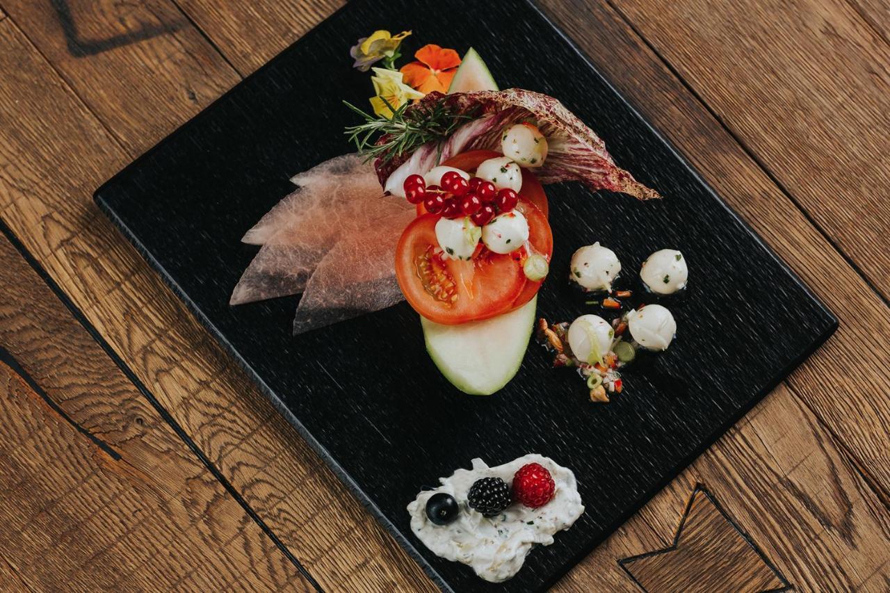 Ortner'S Resort Бад-Фюссинг Экстерьер фото A plate of cured and smoked reindeer