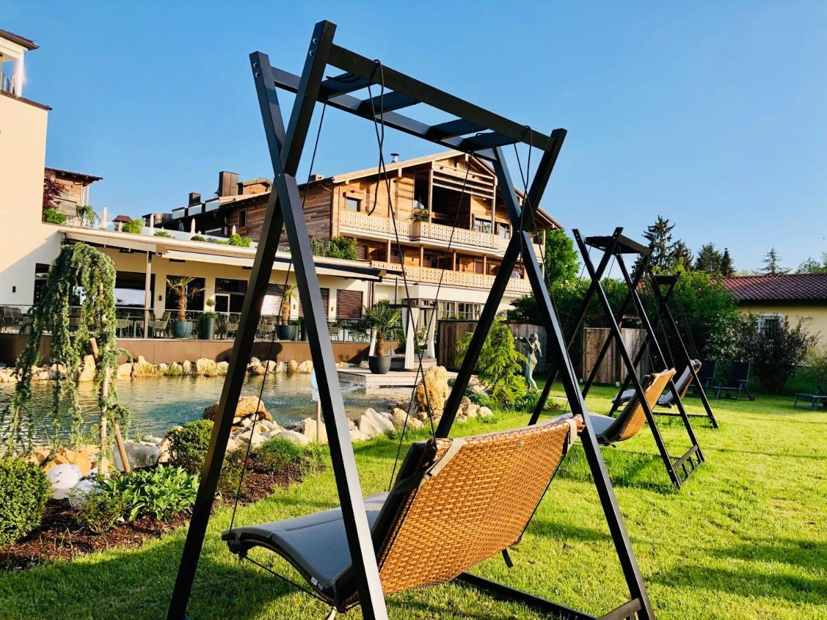 Ortner'S Resort Бад-Фюссинг Экстерьер фото A swing